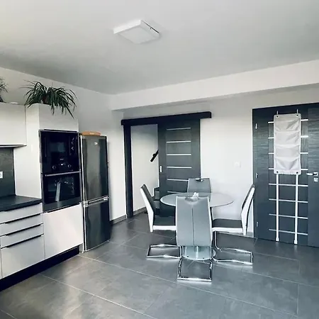 U Trati Apartment